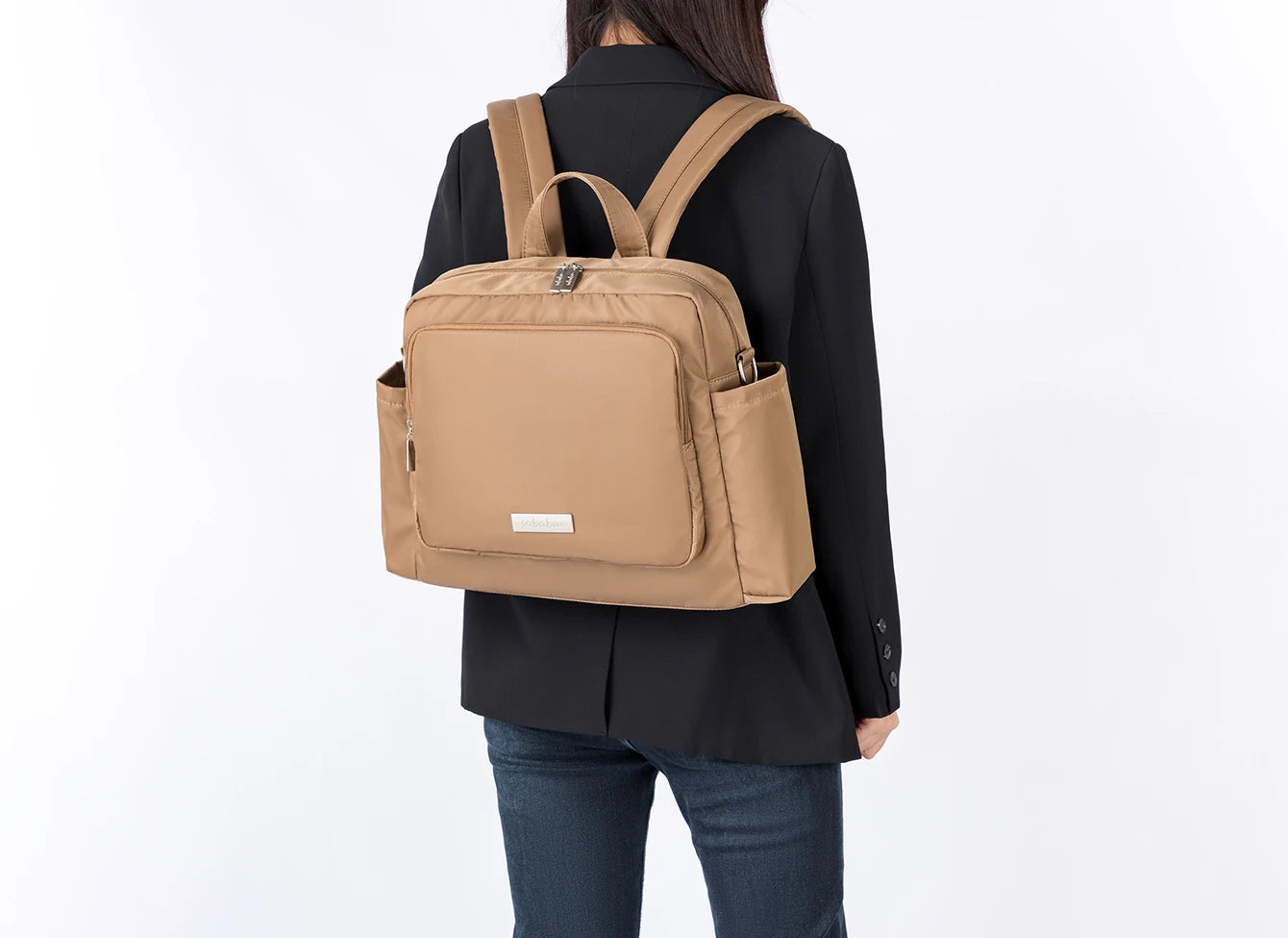 EleganceTote – The Perfect Blend of Style and Function